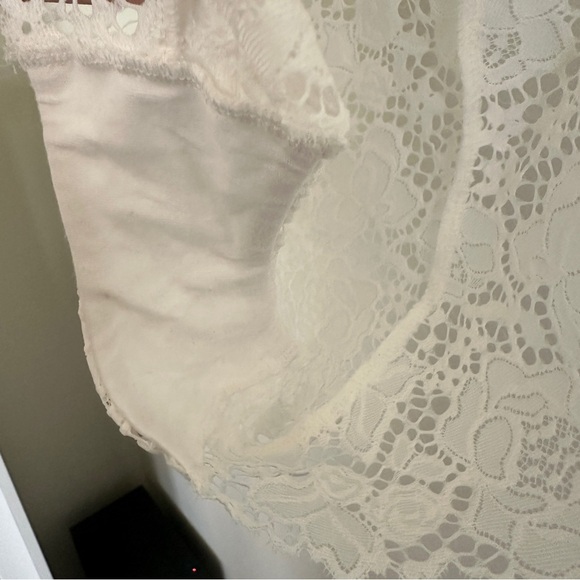 Victoria's Secret White Plunge Neck Teddy One Piece Chemise with Floral Lace - S - Picture 5 of 6